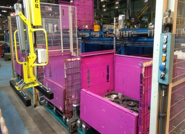 Palletizing cell for brake discs